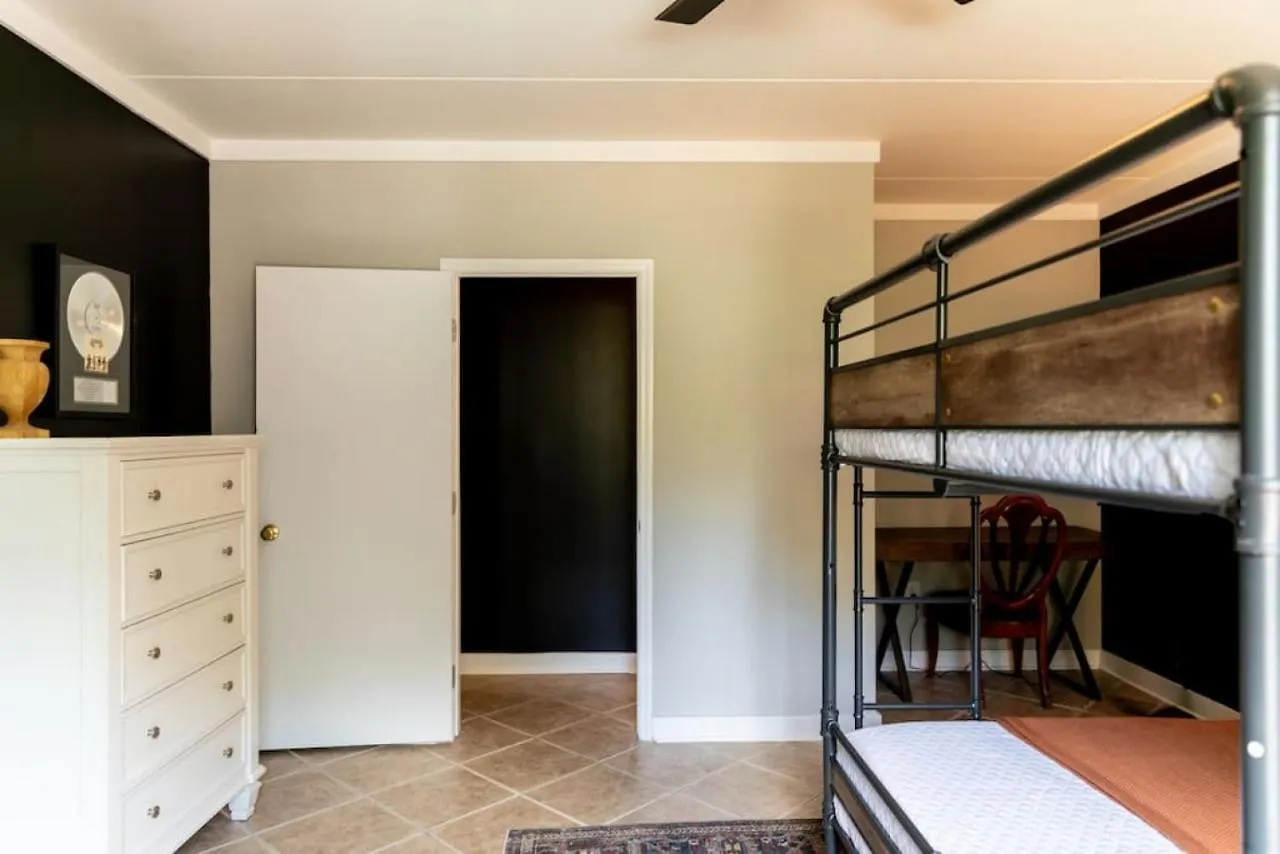 Famous Music Row Presidential Suite 2 Bedroom, 2 Bathroom, 4 Beds Nashville Casa vacanze