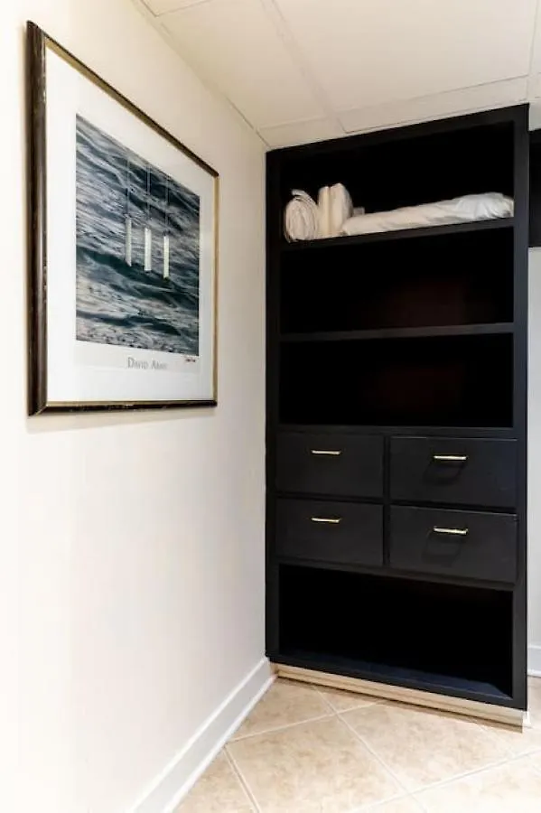 Famous Music Row Presidential Suite 2 Bedroom, 2 Bathroom, 4 Beds Nashville Holiday home
